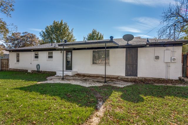 5632 Fursman Avenue, Fort Worth, TX 76114