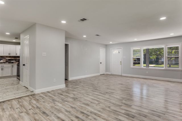 5632 Fursman Avenue, Fort Worth, TX 76114