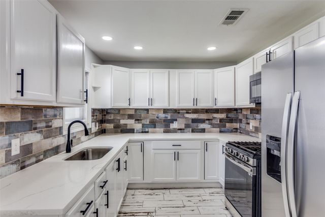 5632 Fursman Avenue, Fort Worth, TX 76114