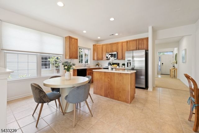35 Hardenbergh St, Franklin Twp., NJ 08873
