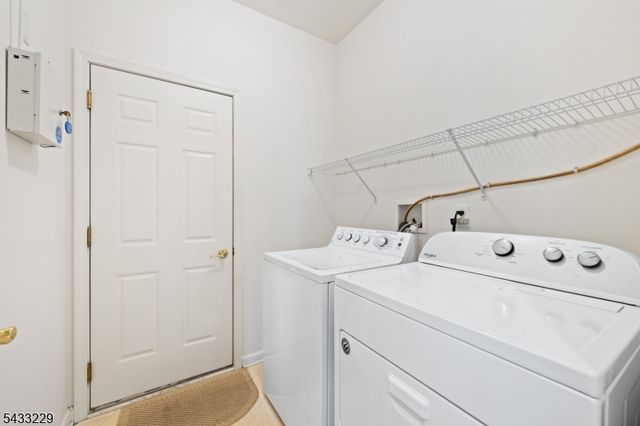 35 Hardenbergh St, Franklin Twp., NJ 08873