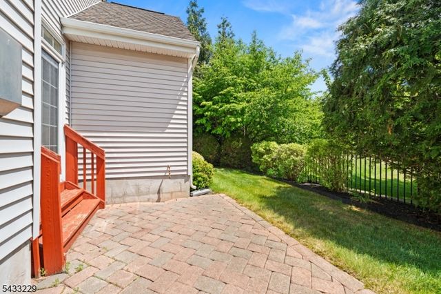35 Hardenbergh St, Franklin Twp., NJ 08873