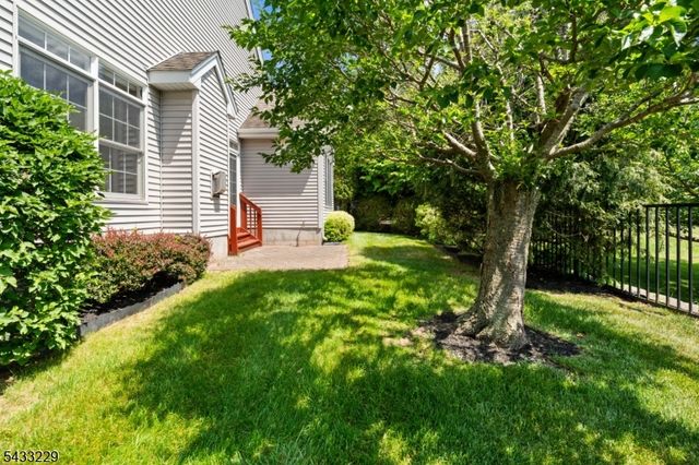 35 Hardenbergh St, Franklin Twp., NJ 08873