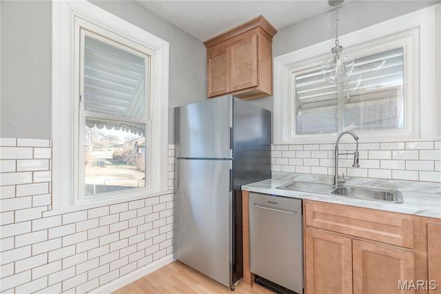 6421 Judson Avenue, St Louis, MO 63123