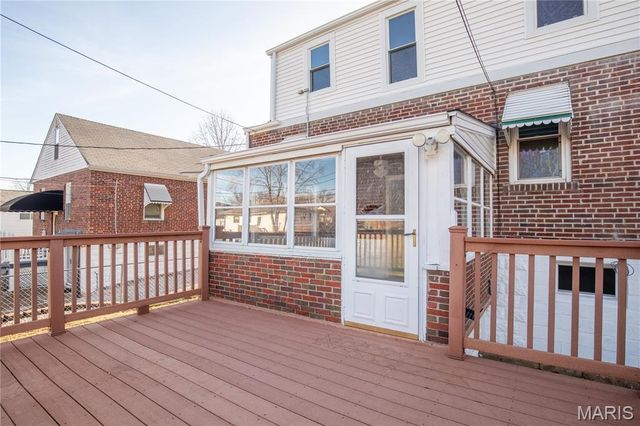 6421 Judson Avenue, St Louis, MO 63123