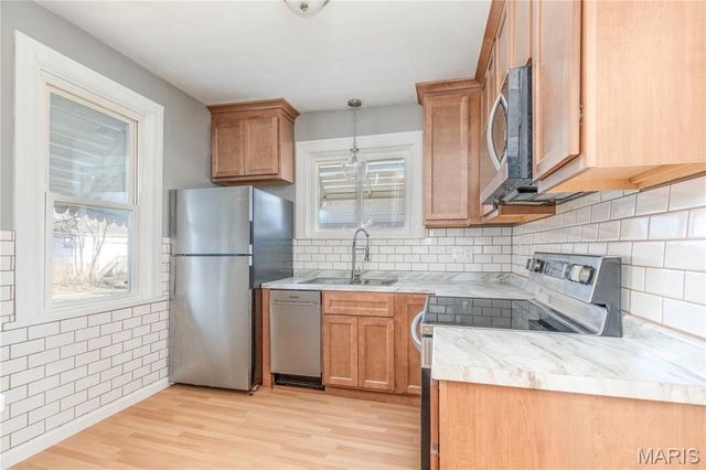 6421 Judson Avenue, St Louis, MO 63123