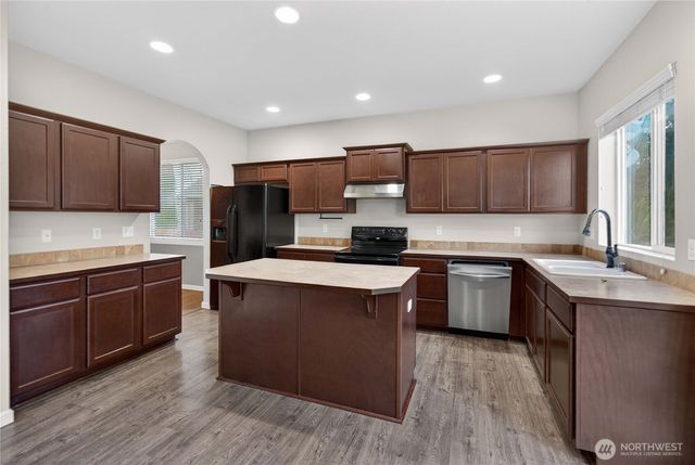 11411 129th Street E, Puyallup, WA 98374