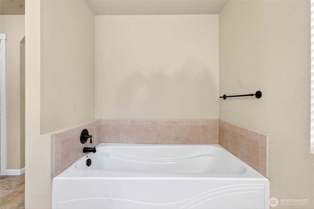 11411 129th Street E, Puyallup, WA 98374