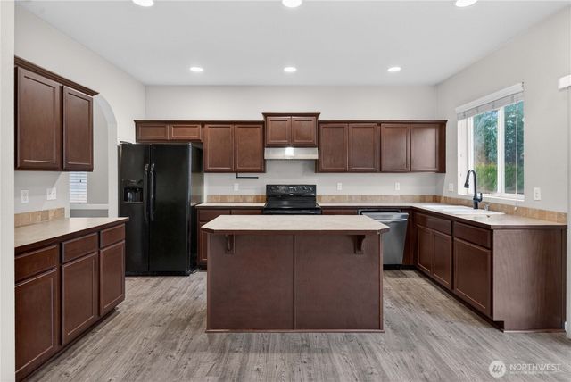 11411 129th Street E, Puyallup, WA 98374