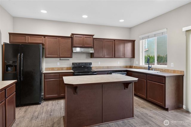 11411 129th Street E, Puyallup, WA 98374