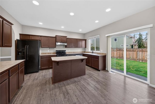 11411 129th Street E, Puyallup, WA 98374