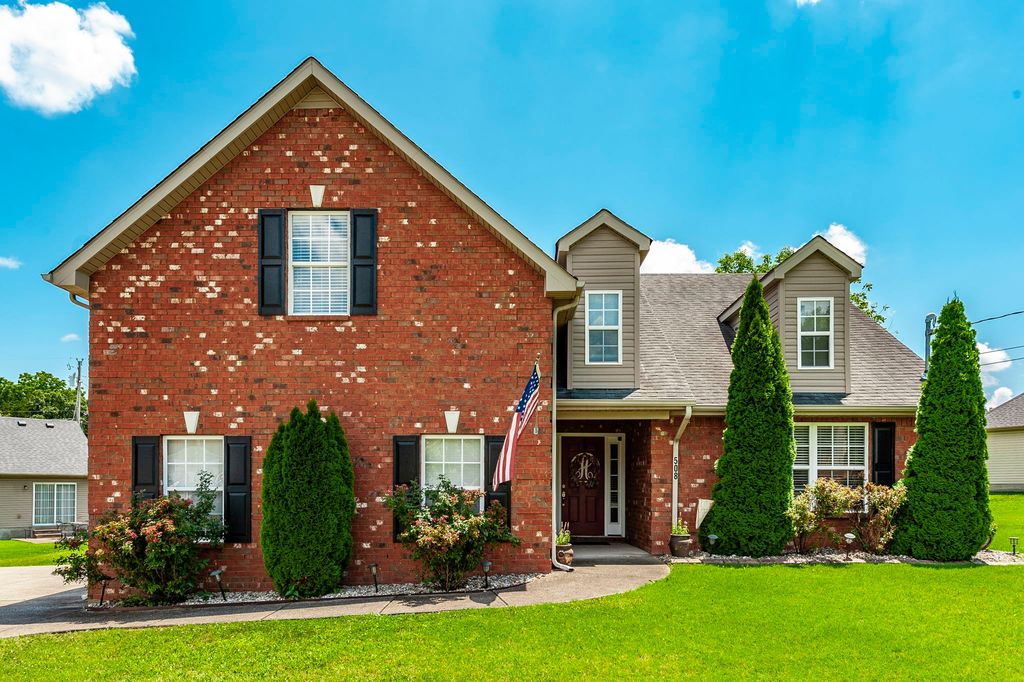 508 Barking Dr, Smyrna, TN 37167