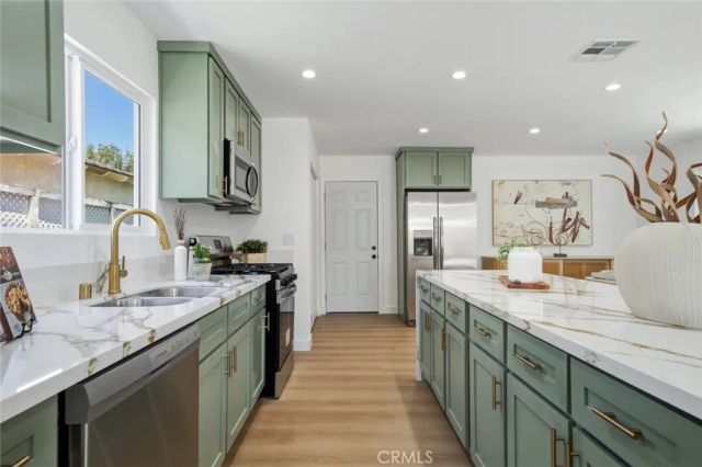 2414 S Poplar, Santa Ana, CA 92704