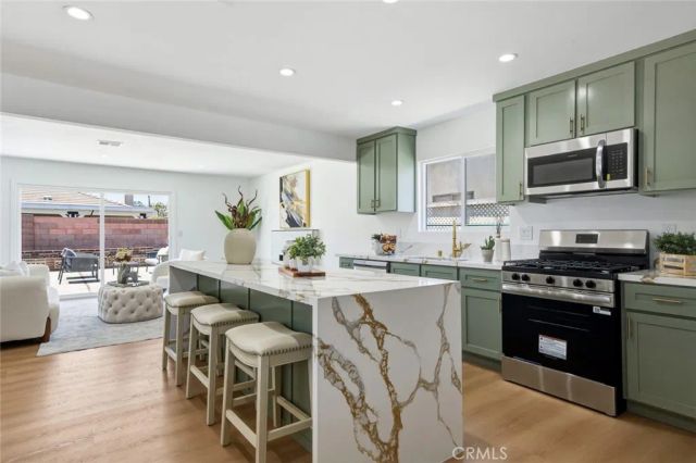 2414 S Poplar, Santa Ana, CA 92704