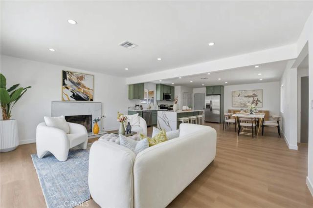 2414 S Poplar, Santa Ana, CA 92704
