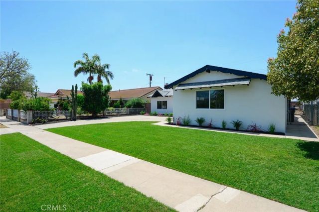 2414 S Poplar, Santa Ana, CA 92704