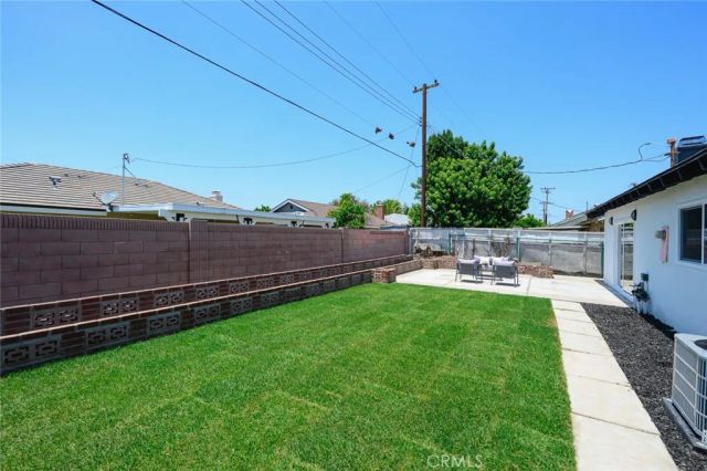 2414 S Poplar, Santa Ana, CA 92704
