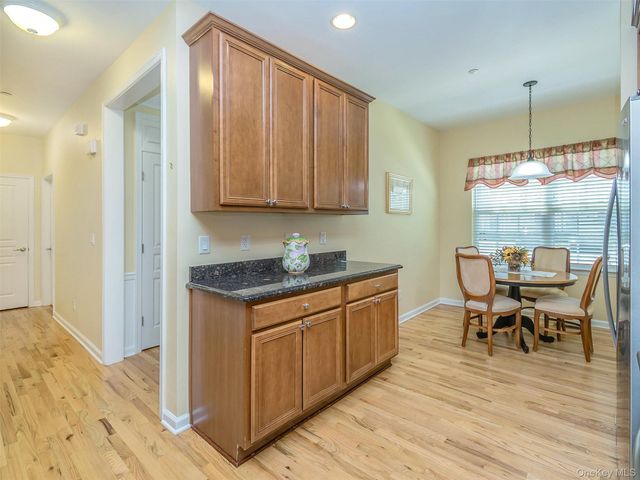 87 Paget Lane, Massapequa, NY 11758