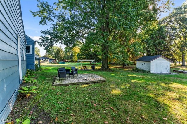 35221 Chestnut Ridge Road, North Ridgeville, OH 44039