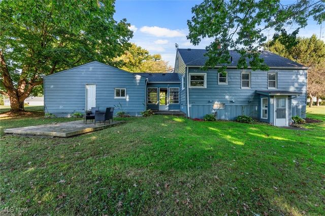 35221 Chestnut Ridge Road, North Ridgeville, OH 44039