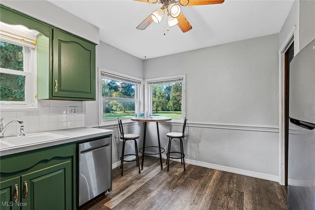 35221 Chestnut Ridge Road, North Ridgeville, OH 44039