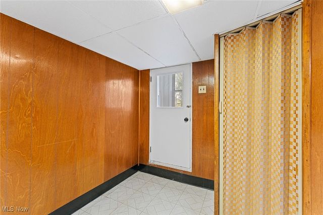 35221 Chestnut Ridge Road, North Ridgeville, OH 44039