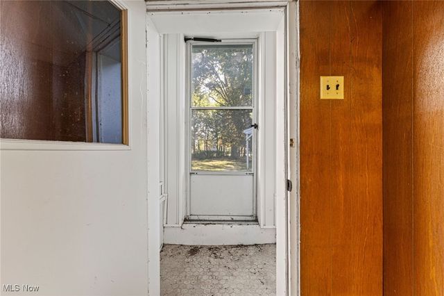 35221 Chestnut Ridge Road, North Ridgeville, OH 44039