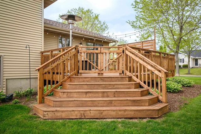7350 Blue Maple Trail, Madison, WI 53719