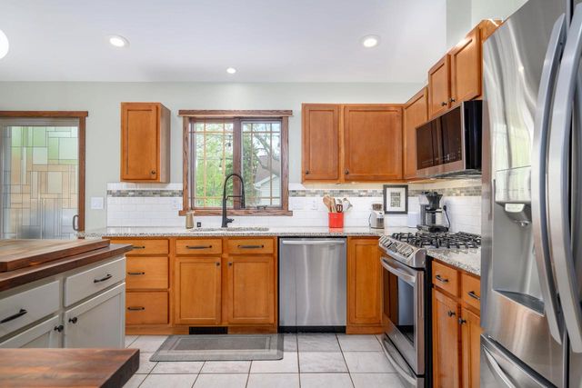 7350 Blue Maple Trail, Madison, WI 53719