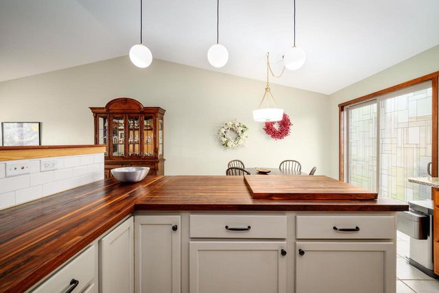 7350 Blue Maple Trail, Madison, WI 53719