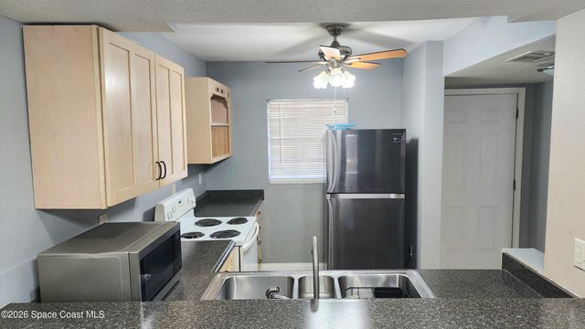 2980 Sir Hamilton Circle 6, Titusville, FL 32780