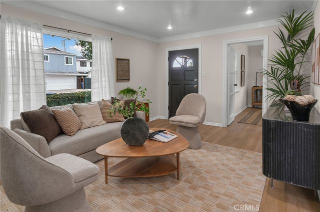 312 E Peace, Long Beach, CA 90805