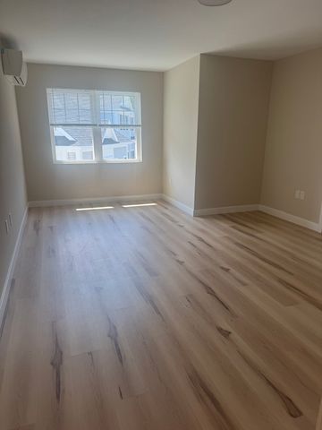 23 Prentice Street 1303, Grafton, MA 01536