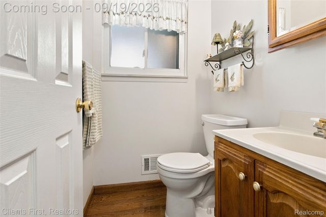 44597 Westminister Way, Canton Charter Township, MI 48187