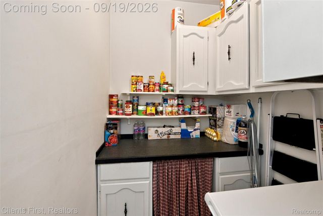 44597 Westminister Way, Canton Charter Township, MI 48187