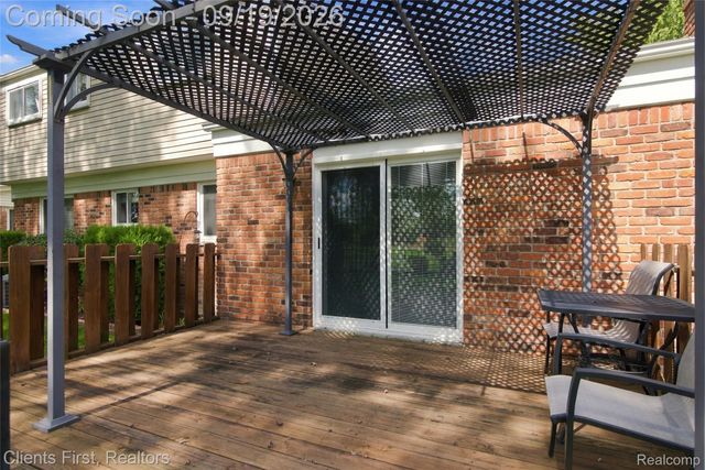 44597 Westminister Way, Canton Charter Township, MI 48187