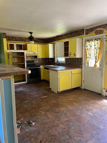 85 Weston Road, Manchester, NH 03103