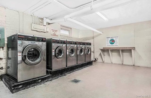 141-17 79th Avenue 2, Kew Garden Hills, NY 11367