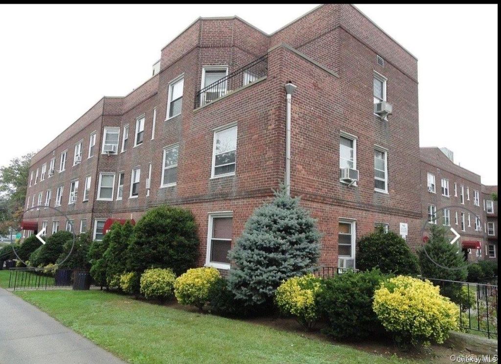 141-17 79th Avenue 2, Kew Garden Hills, NY 11367 — photo 4