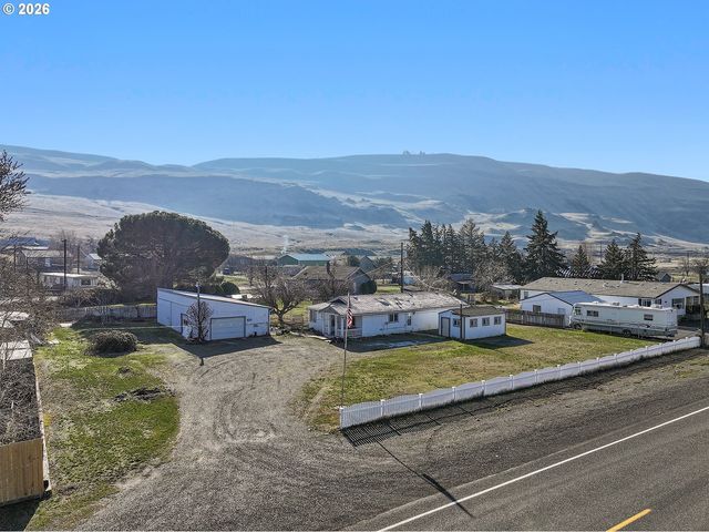 406 FIRST St, Rufus, OR 97050