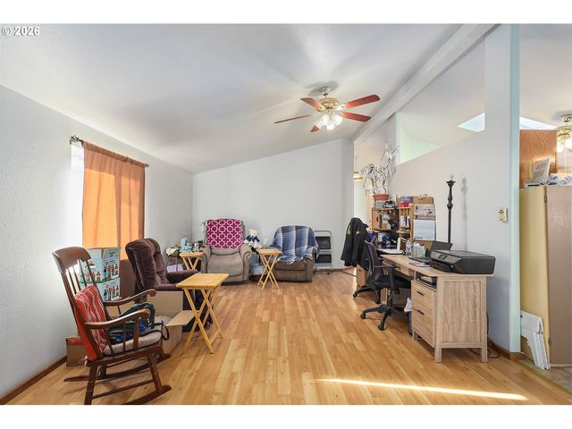 406 FIRST St, Rufus, OR 97050