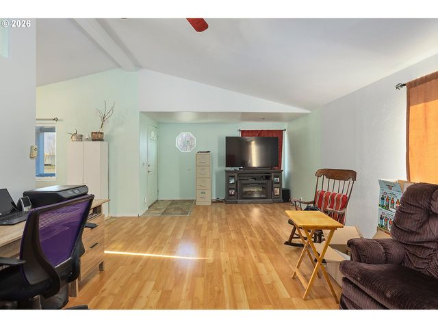 406 FIRST St, Rufus, OR 97050