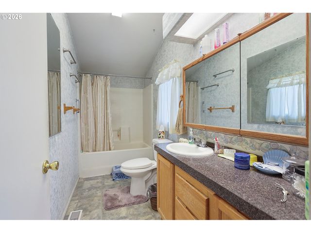 406 FIRST St, Rufus, OR 97050