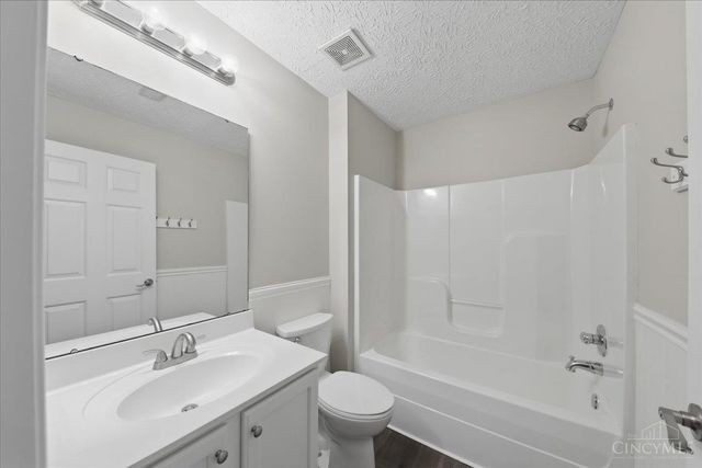 3211 Grand Falls Boulevard, Deerfield Twp., OH 45039