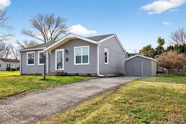 2643 Bonniebrook Drive, Maryland Heights, MO 63043