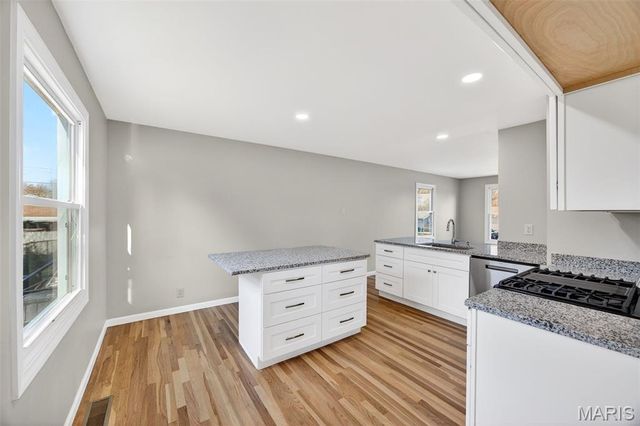 2643 Bonniebrook Drive, Maryland Heights, MO 63043