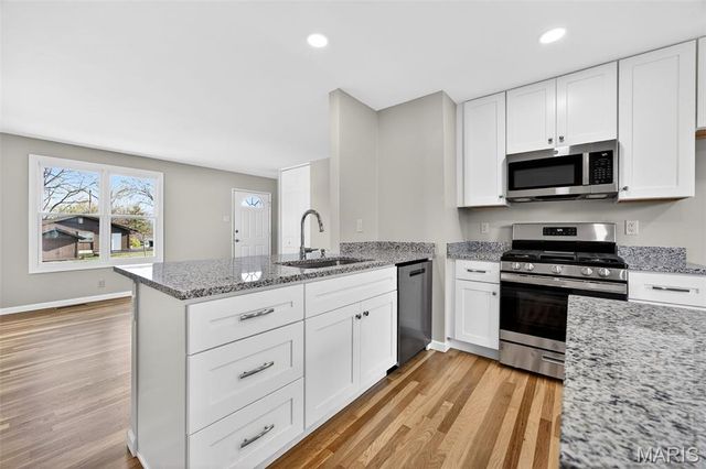 2643 Bonniebrook Drive, Maryland Heights, MO 63043