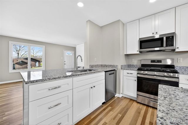 2643 Bonniebrook Drive, Maryland Heights, MO 63043