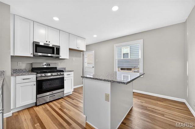 2643 Bonniebrook Drive, Maryland Heights, MO 63043