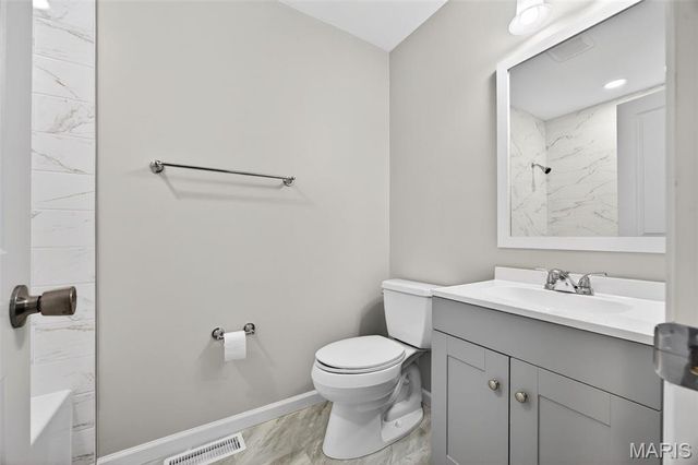 2643 Bonniebrook Drive, Maryland Heights, MO 63043